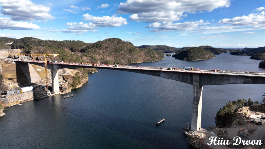 Norra Mandali kiirtee sild sai valmis